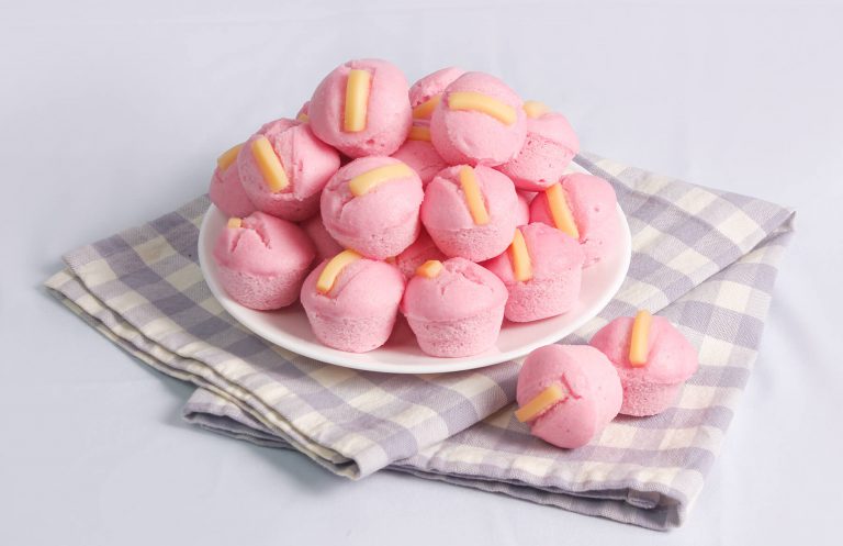 Strawberry Puto